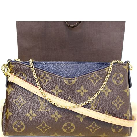 pallas clutch louis vuitton.